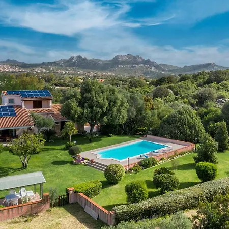 Villa Sardinia Family - Adina With Private Pool In