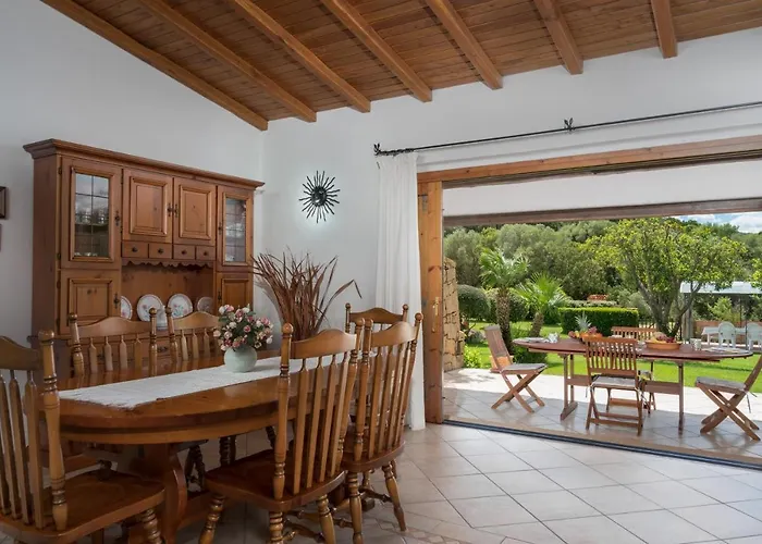 Sardinia Family - Adina With Private Pool In ヴィラ